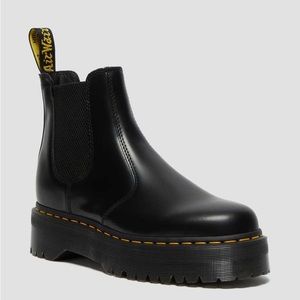 Dr. Marten chelsea platforms